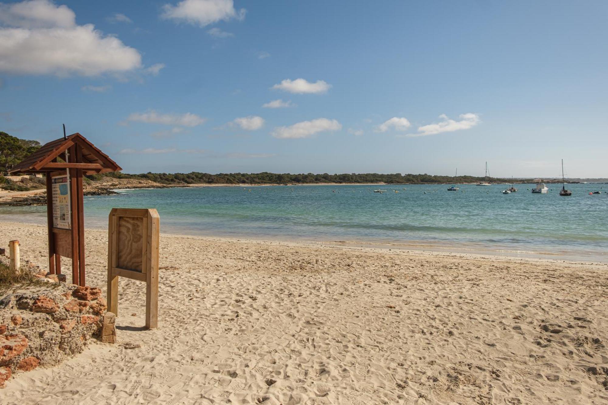 Alma Libre Beach Apartment Colonia de Sant Jordi Exterior foto